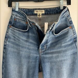 Madewell The Curvy Mid-Rise Perfect Vintage Jeans 24T